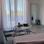 شقة Lucia