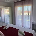 Lucia * بونات