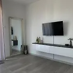 Lucia شقة بونات