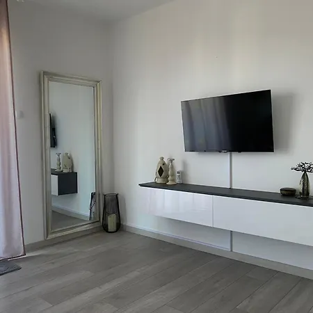 Lucia Apartment Punat