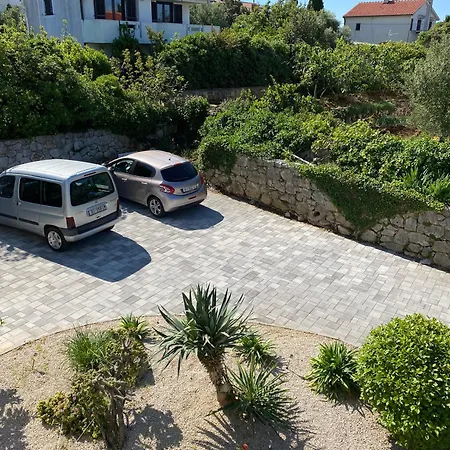 Apartment Lucia Punat